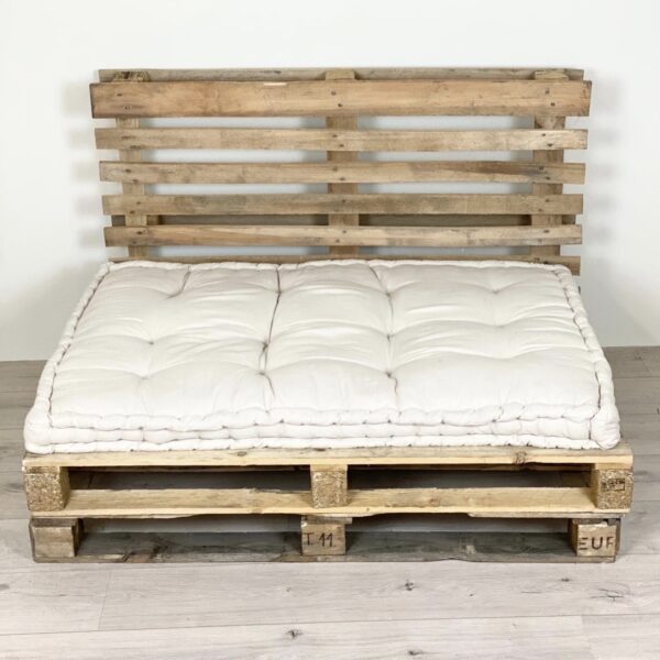 pallet double bed