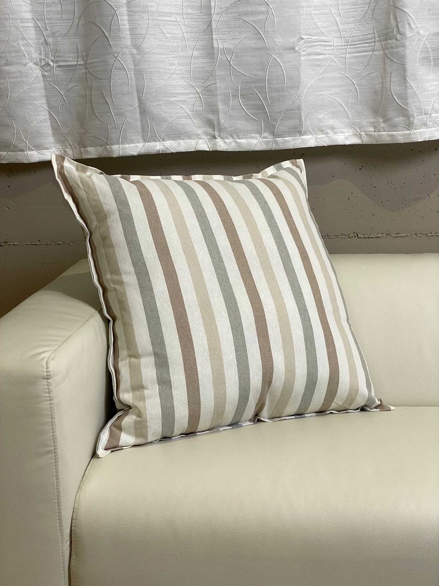 Cuscino completo James 70x70cm bianco, grigio in cotone stile