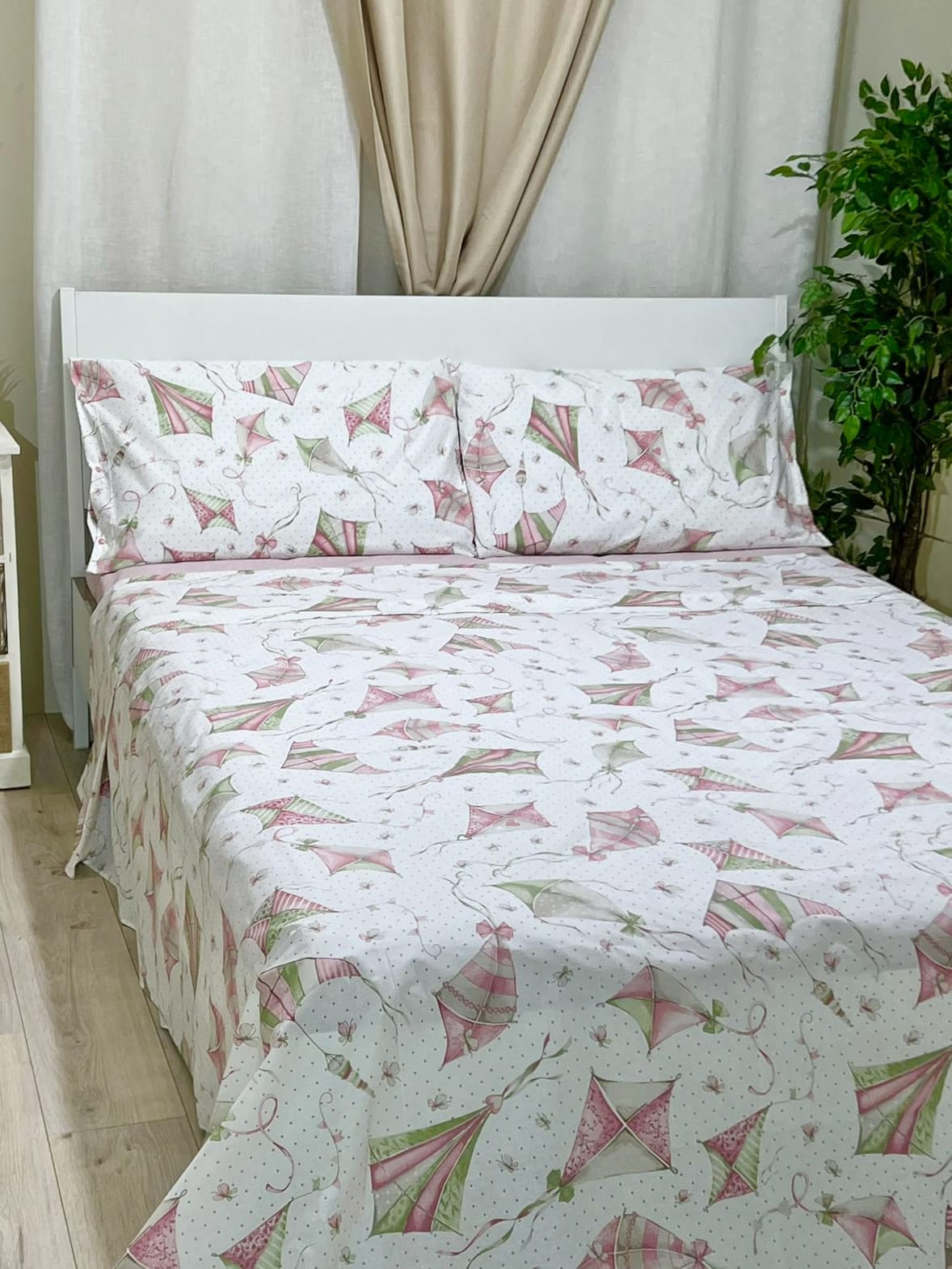 Completo letto 1 piazza e mezza aquilone rosa rosa in cotone stile  classico