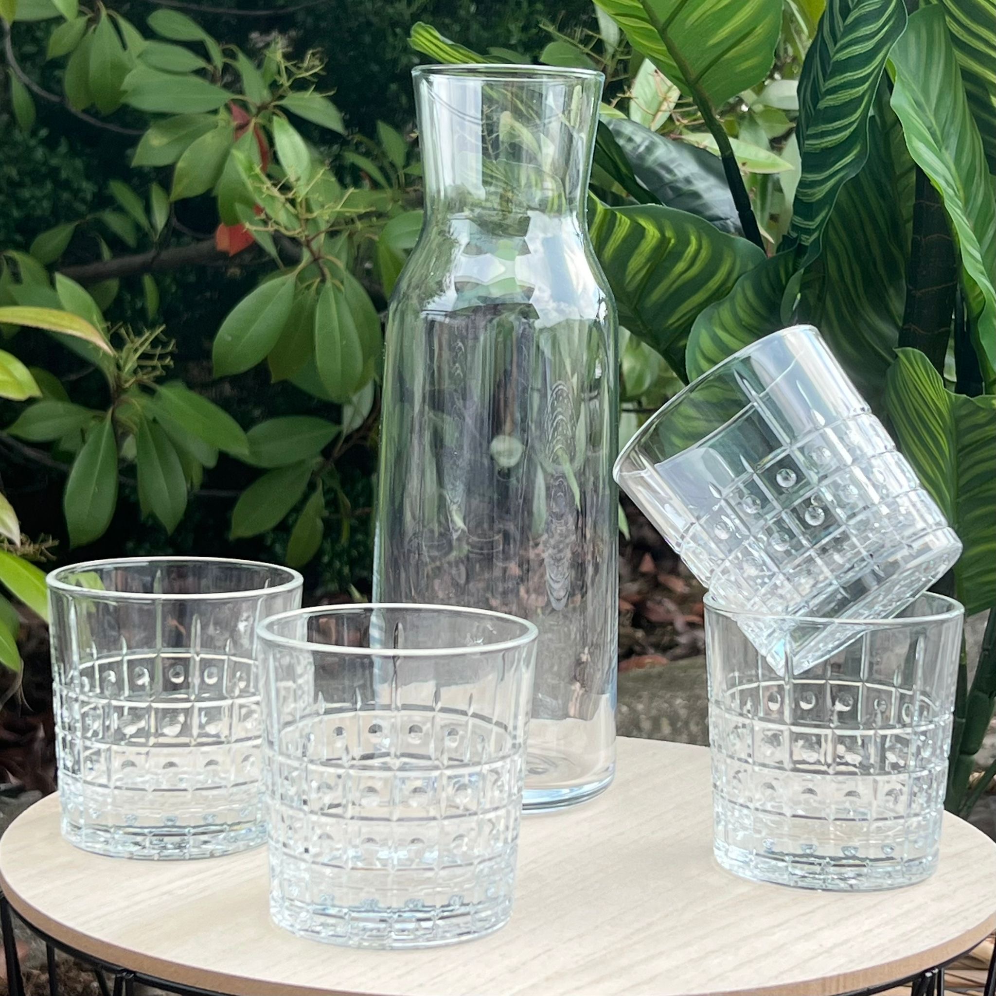 Set 4 bicchieri + caraffa 