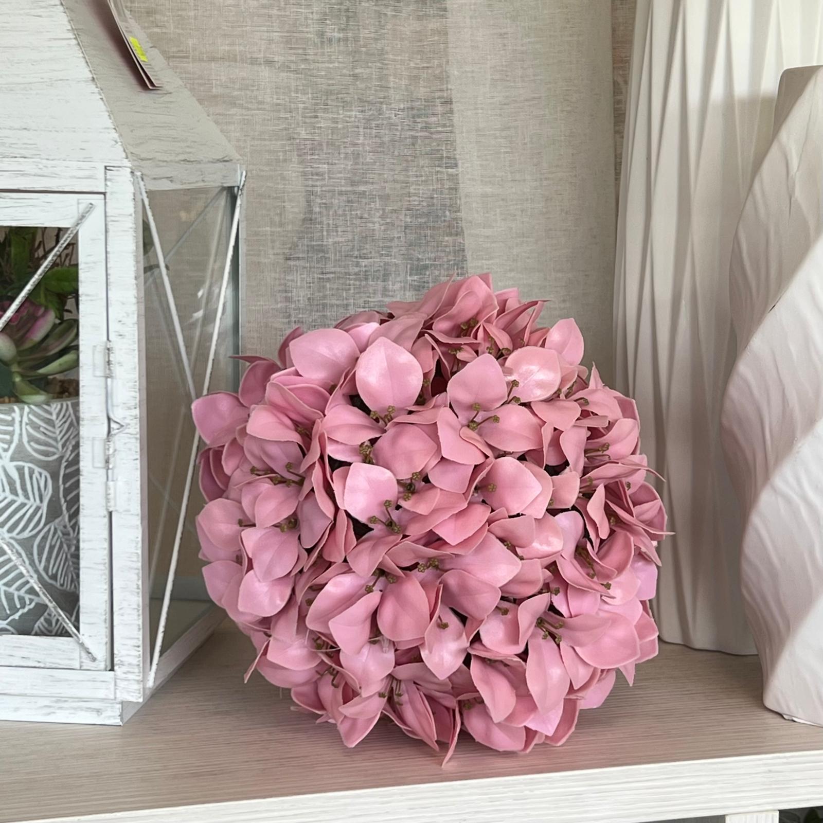 Decorazione floreale sfera rosa