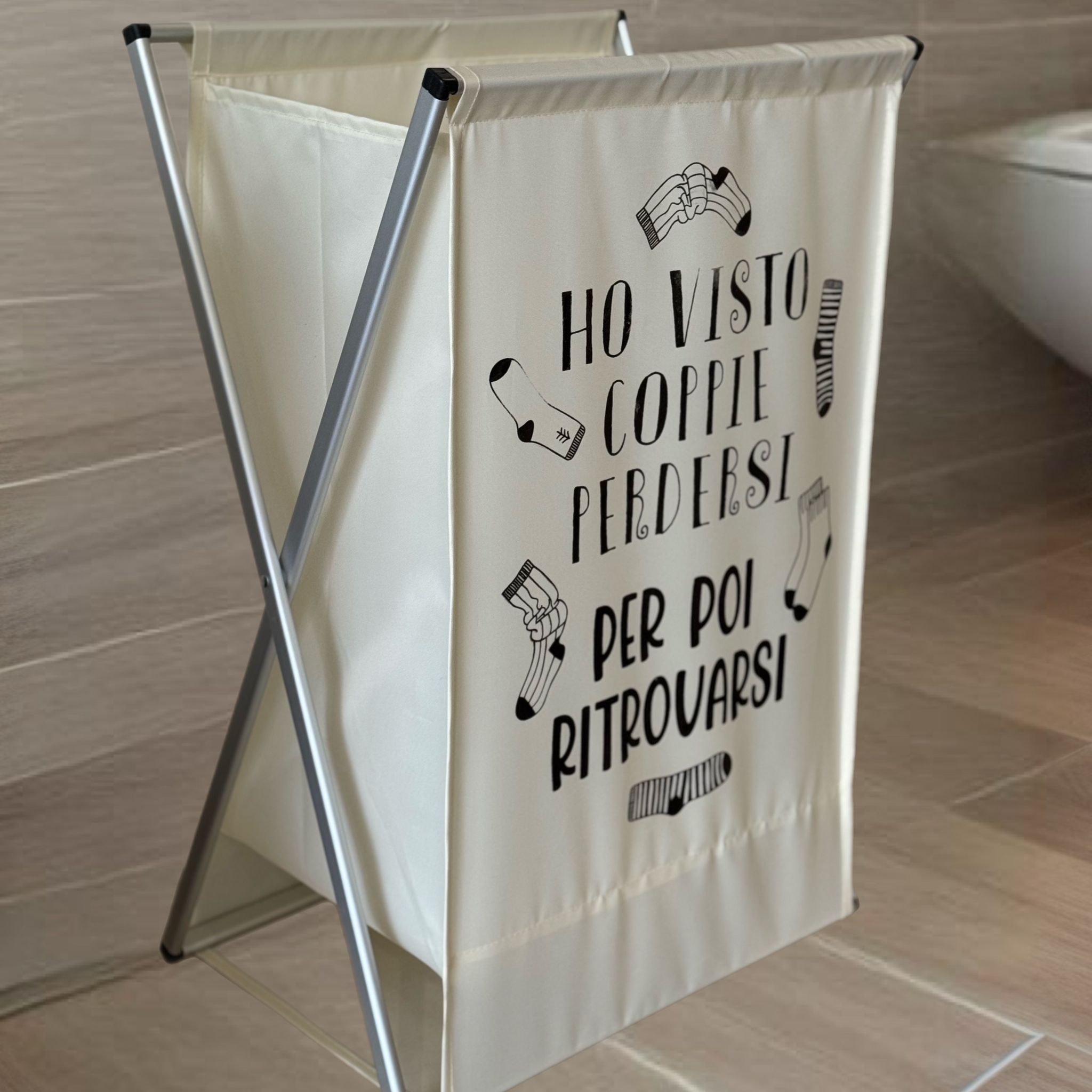 Cesta porta biancheria pieghevole ritrovarsi