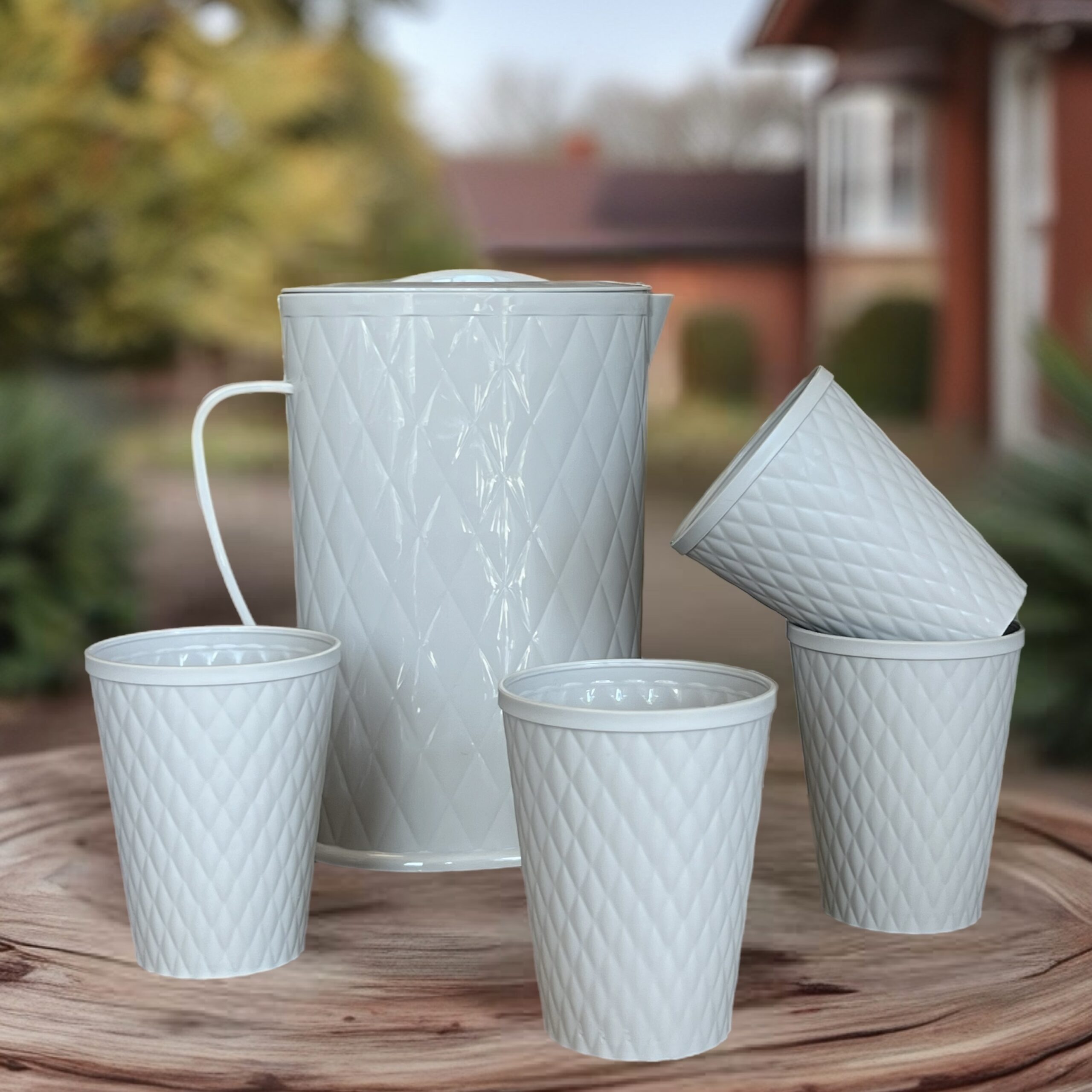 Set 4 bicchieri + caraffa 