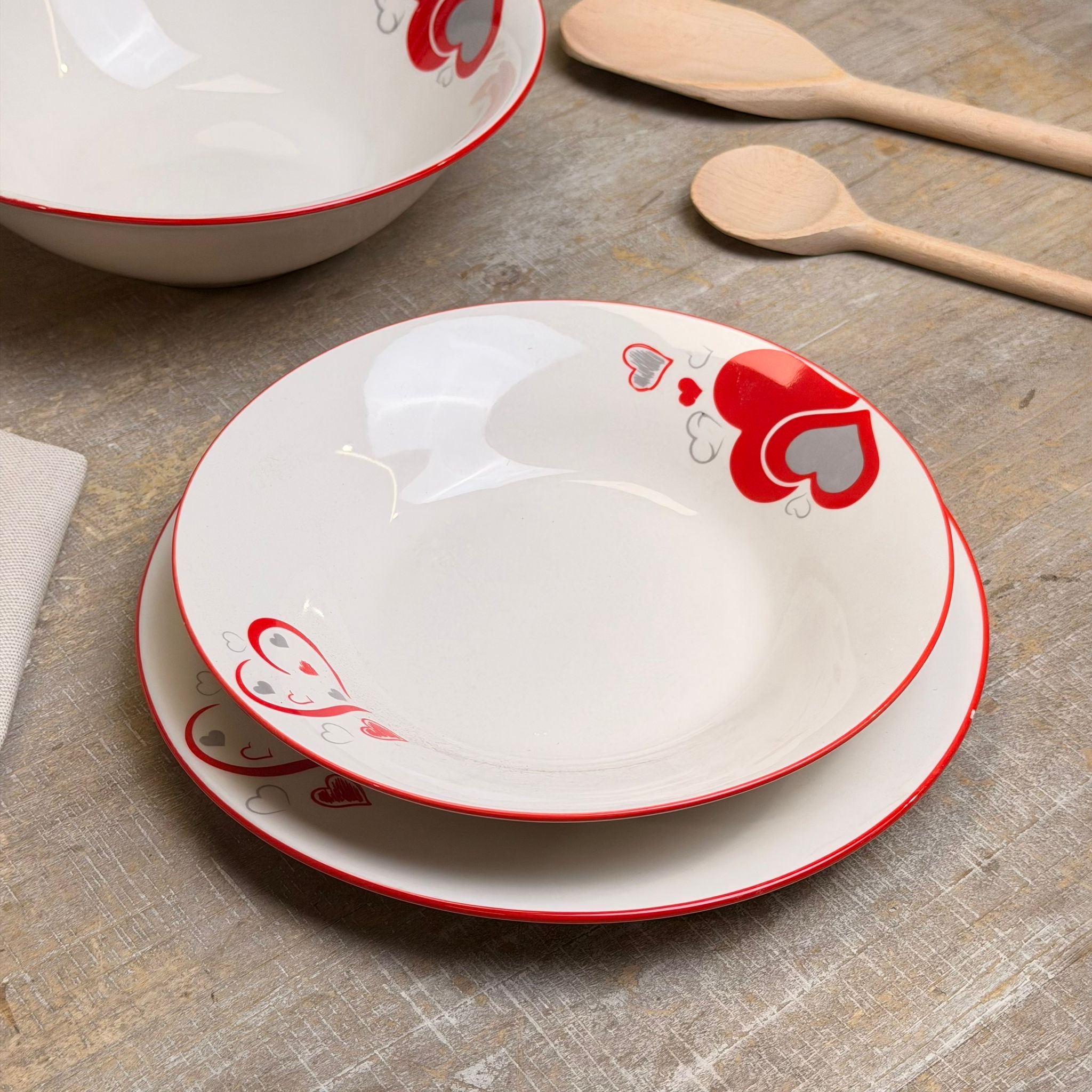 Servizio piatti 12 pezzi + insalateira 