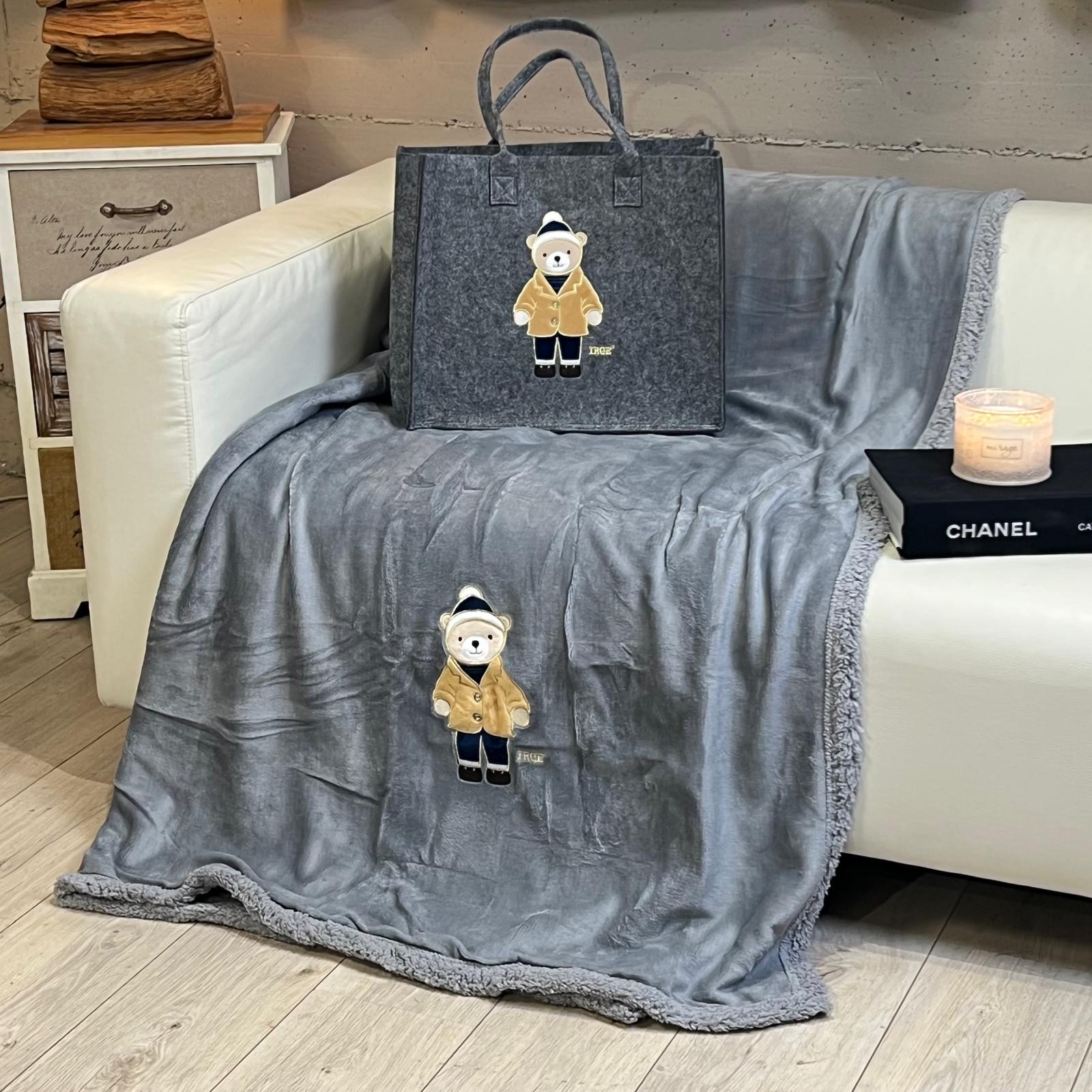 Coperta con borsa 