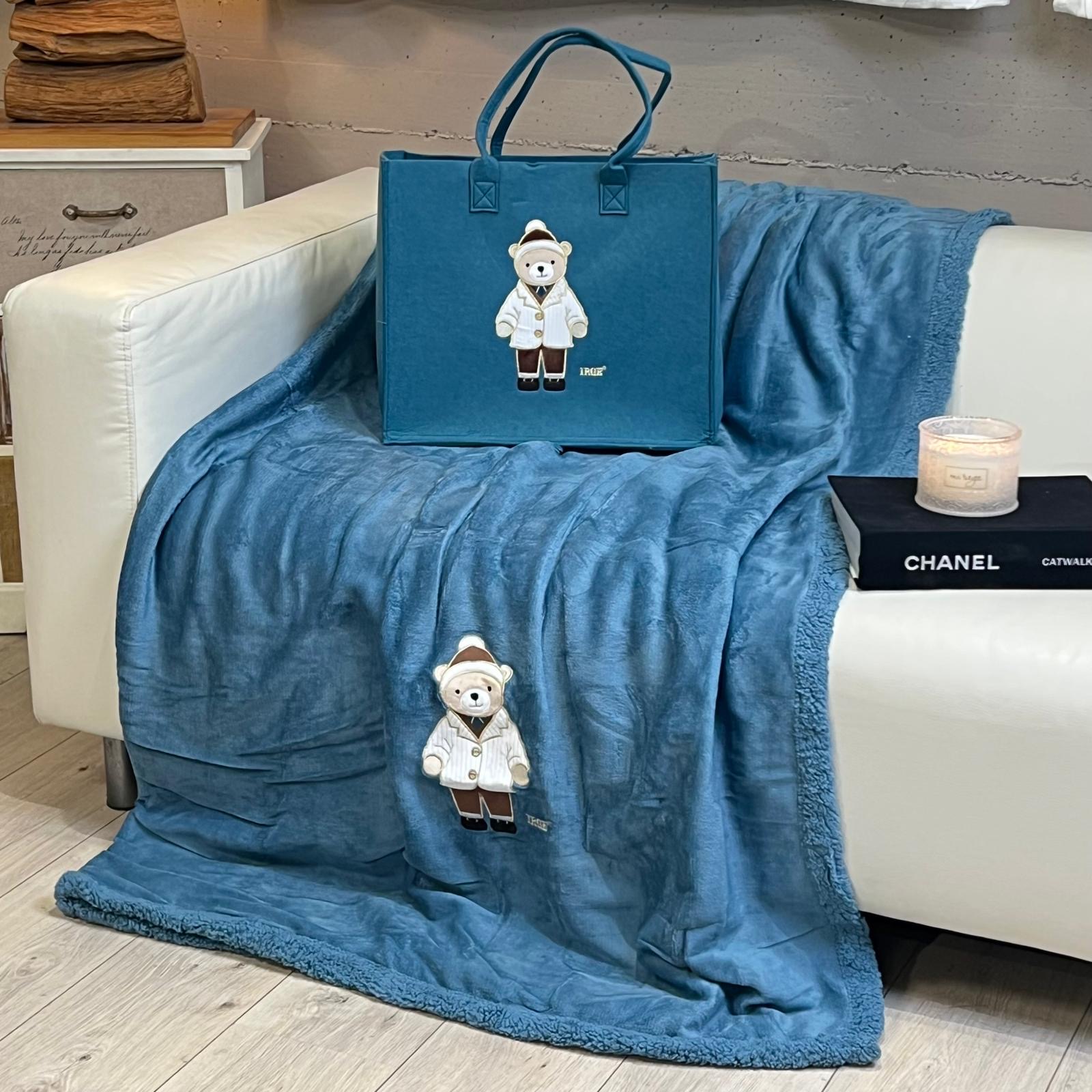 Coperta con borsa 