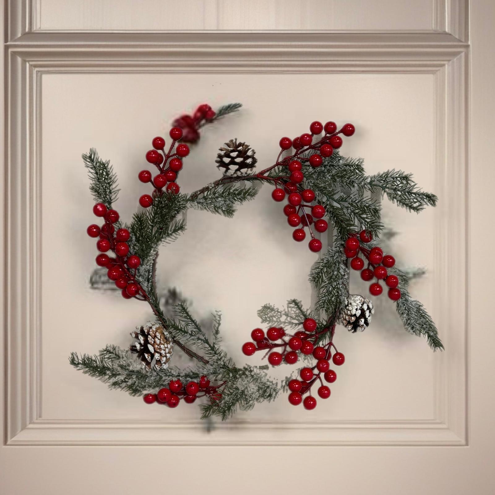 Ghirlanda dietro porta 