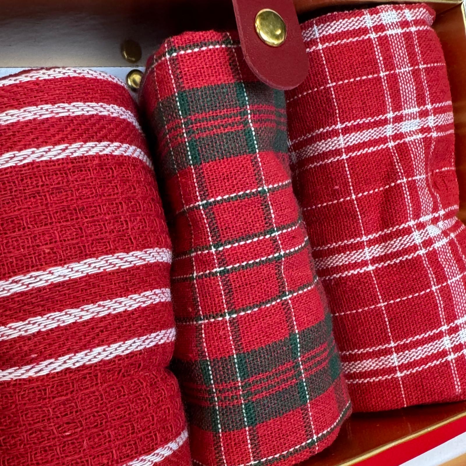 Set regalo cofanetto + 2 canovacci 