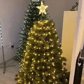 Tenda mantello verde con giochi di luce bianco caldo e freddo