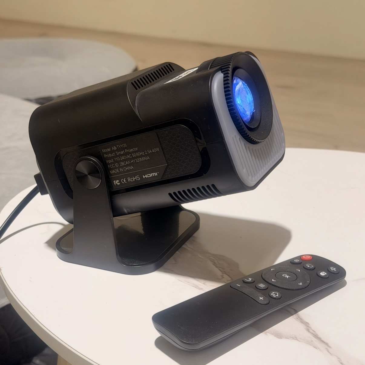 Proiettore con wi-fi e bluetooth