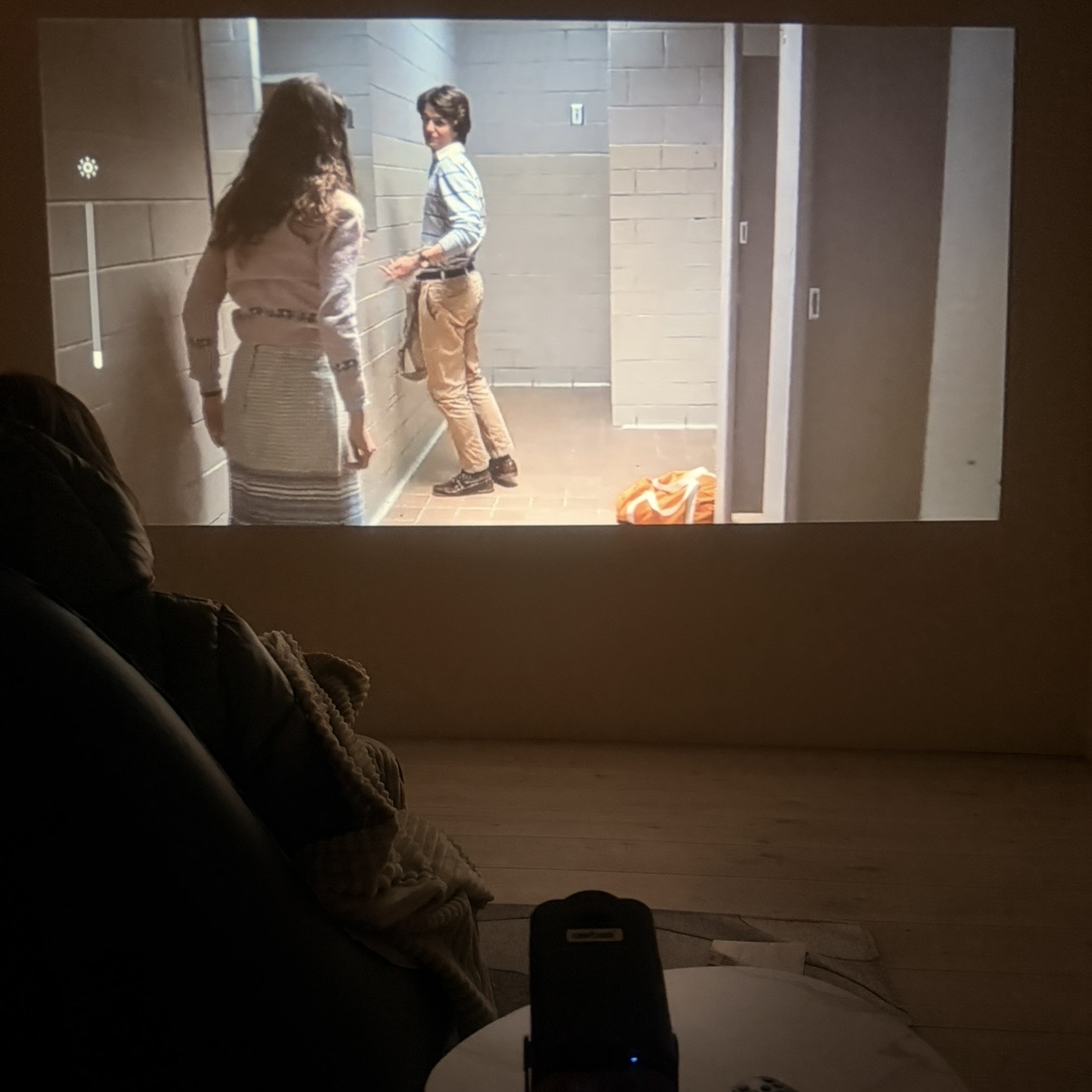 Proiettore con wi-fi e bluetooth