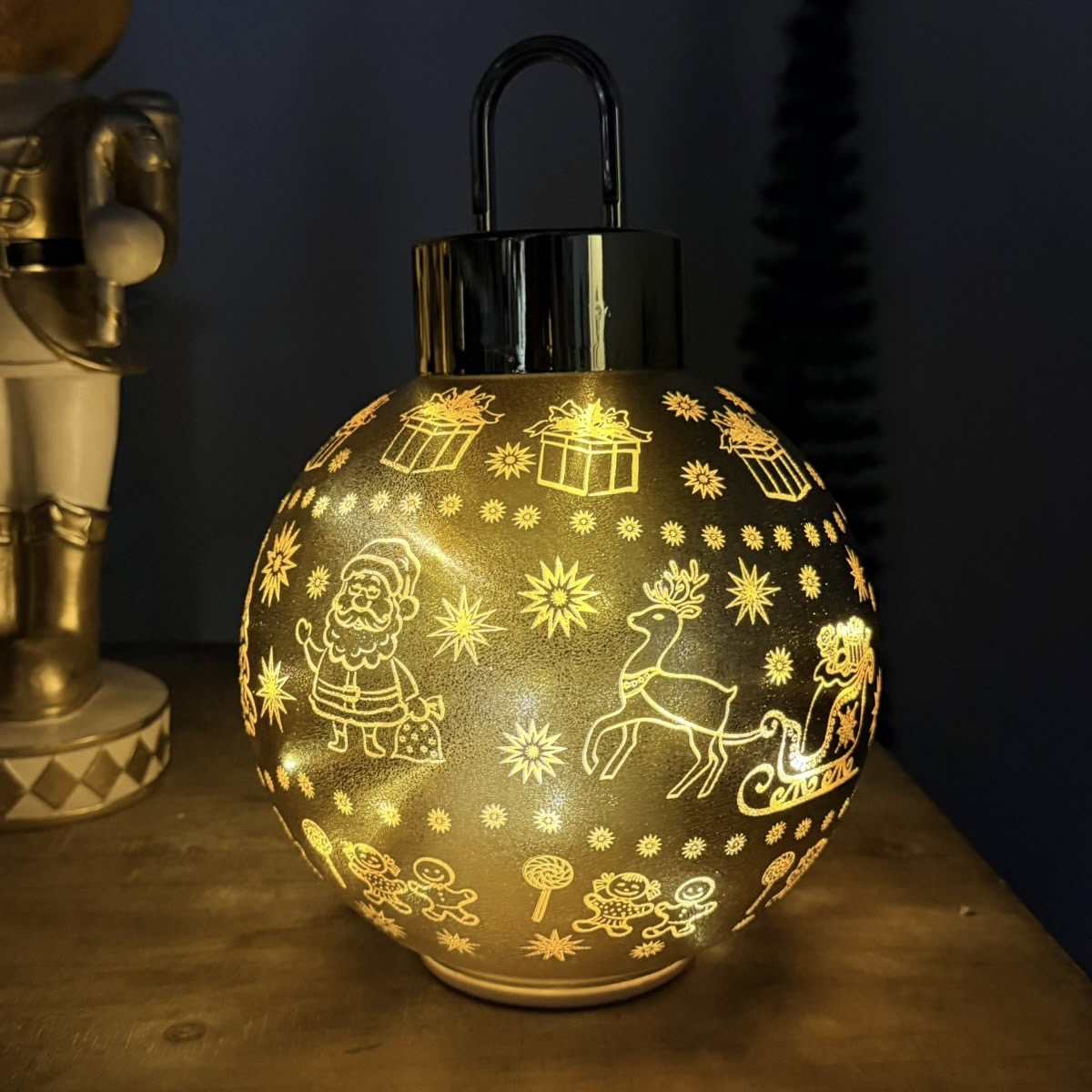 Sfera girevole luminosa 